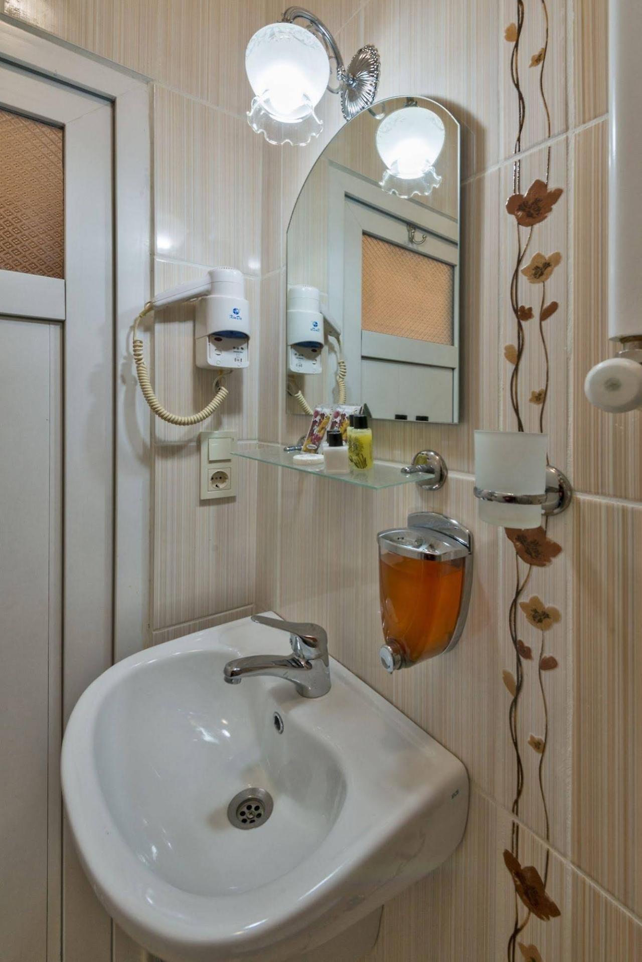 Turgut Hotel Provincia di Provincia di Istanbul Esterno foto