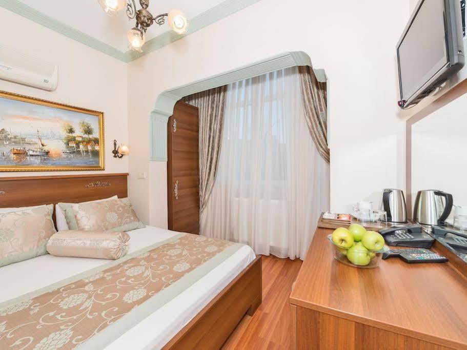 Turgut Hotel Provincia di Provincia di Istanbul Esterno foto